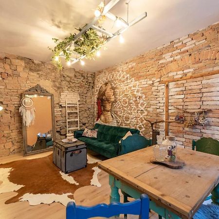 Accommodation At The Folklore Apartment Bratislava Dış mekan fotoğraf