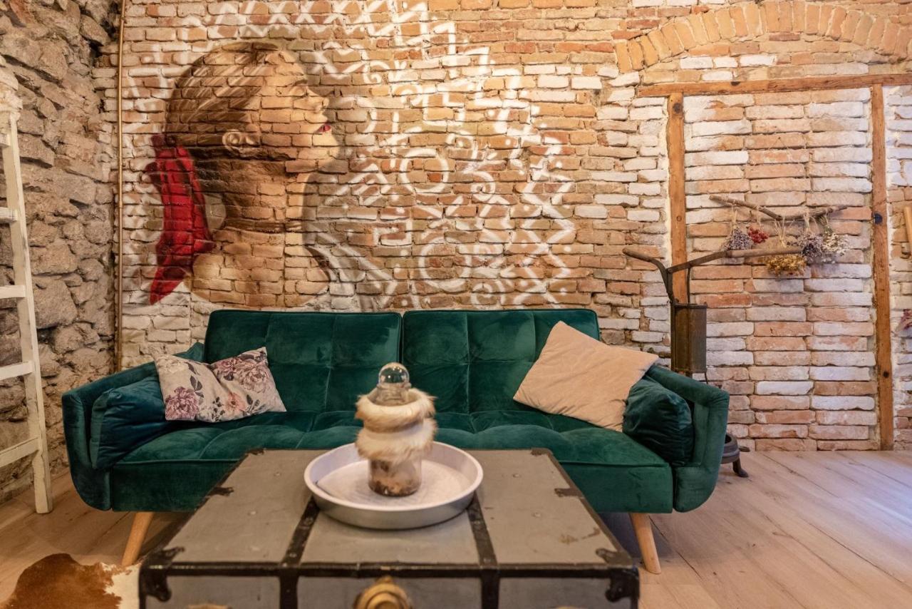 Accommodation At The Folklore Apartment Bratislava Dış mekan fotoğraf