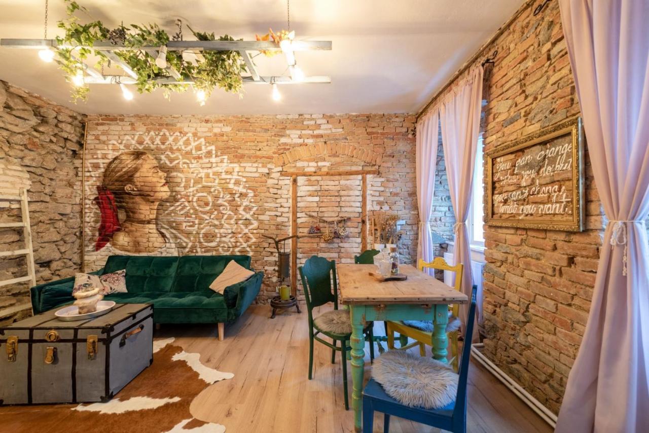 Accommodation At The Folklore Apartment Bratislava Dış mekan fotoğraf
